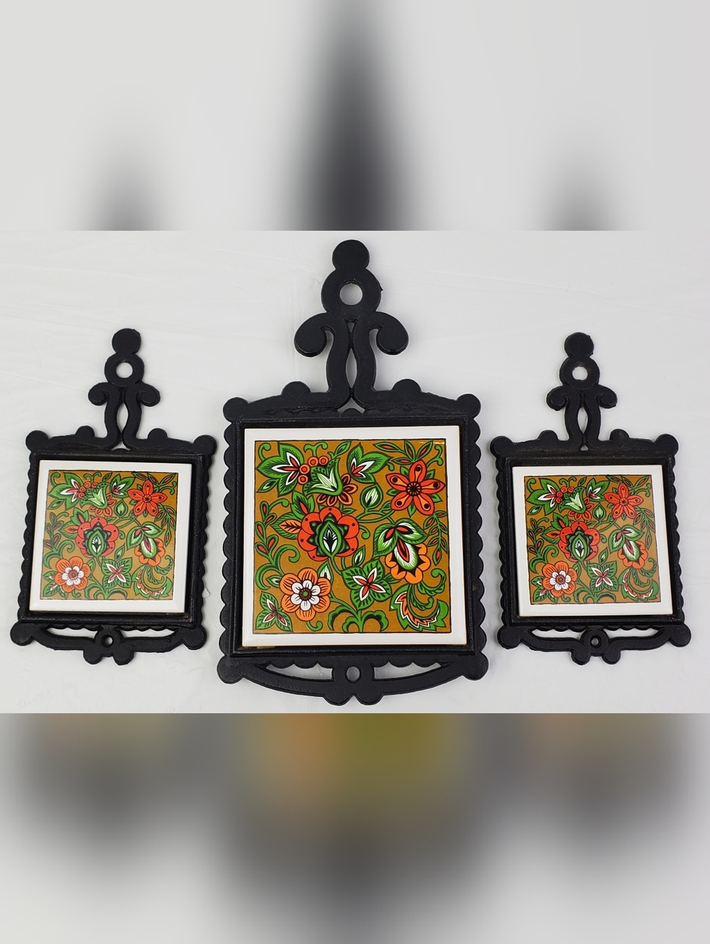 Cherry MCM Mid Century Modern Flower Tile Trivet Made in Japan - Set of 3 - GUC